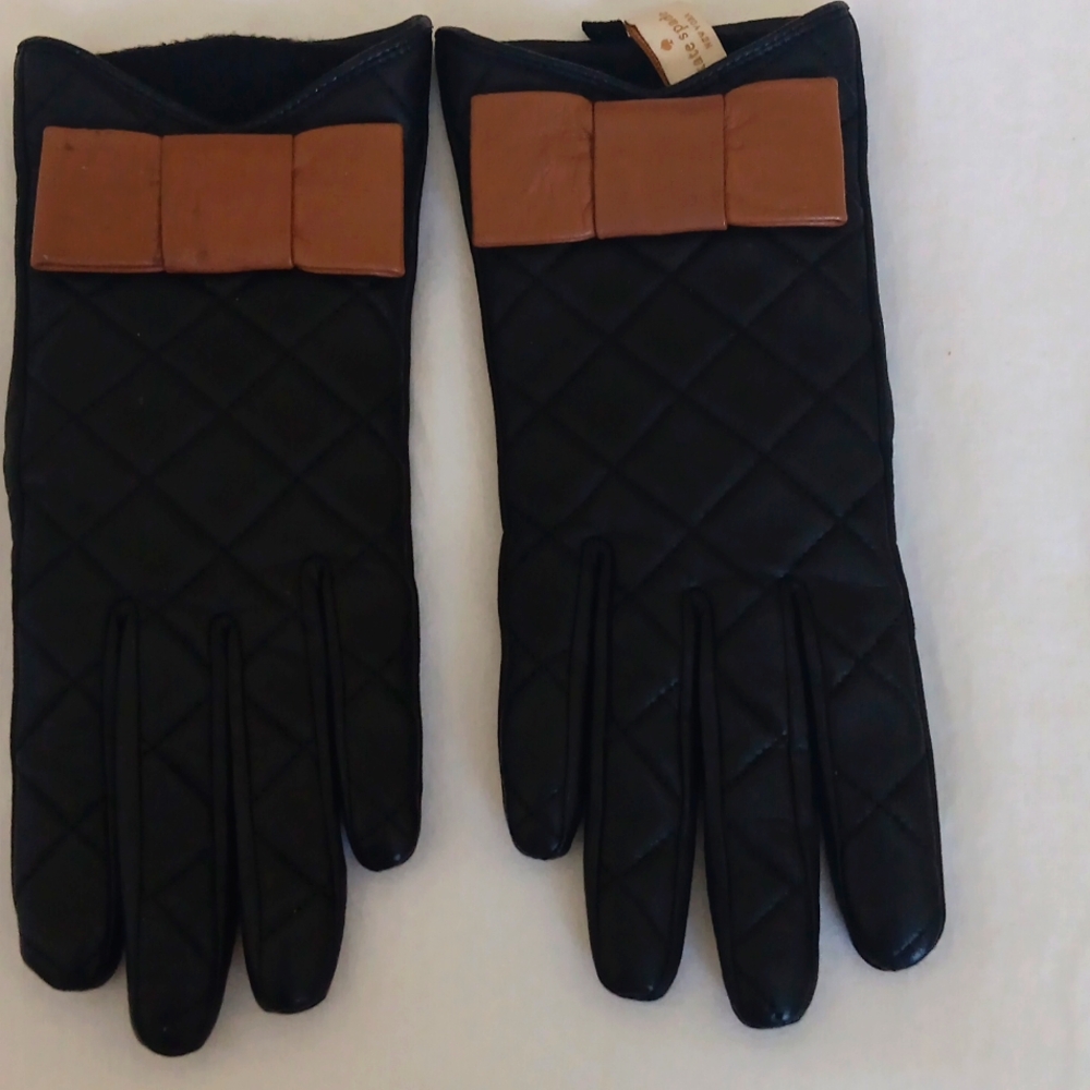 Kate Spade leather quilted gloves.Small - Picture 6 of 10